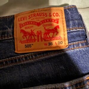 New Levi’s 505 w tag 36 x 30 men’s blue jeans denim